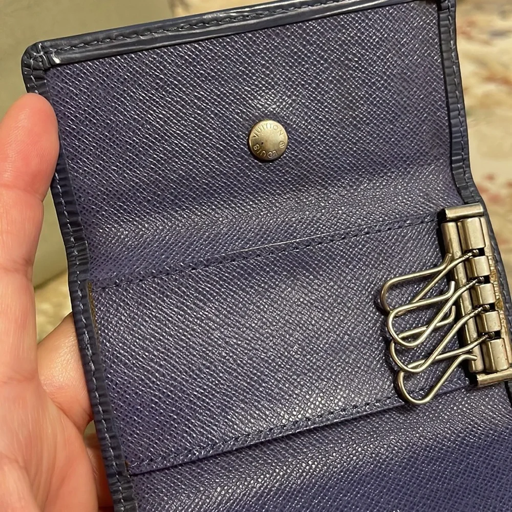 Authentic vintage Louis Vuitton Key Case for 4 keys